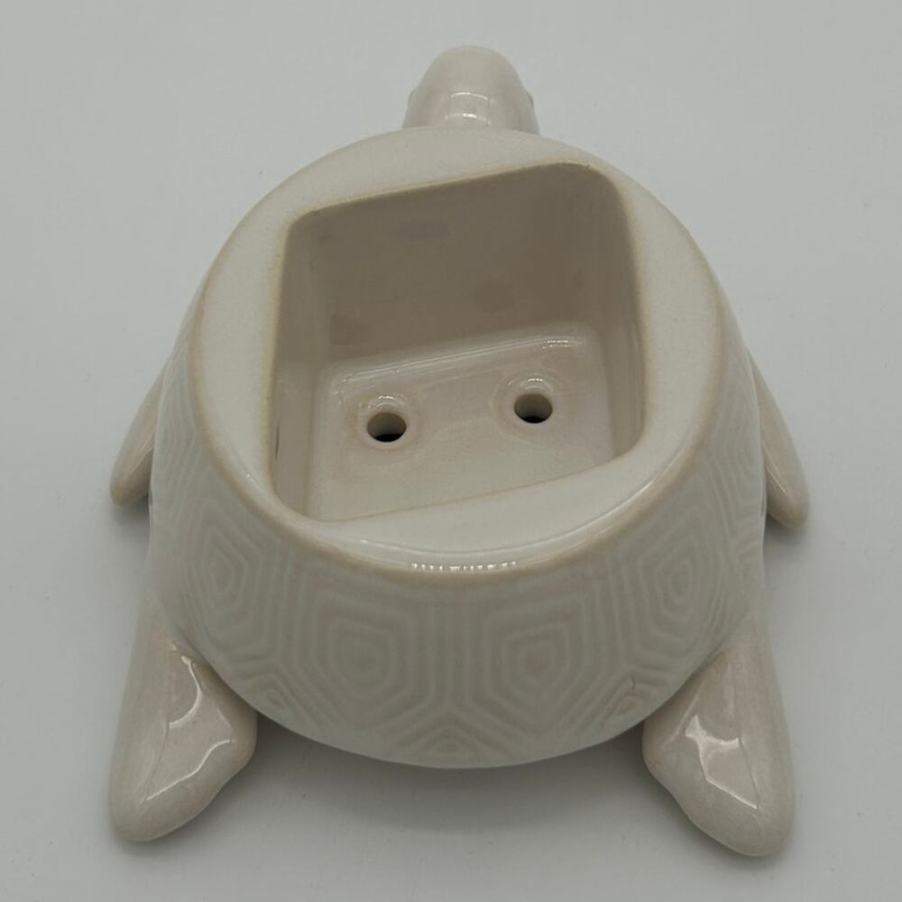 Bath & Body Works Ivory White Hawaii Sea Turtle Foaming Soap Holder - Picture 3 of 5